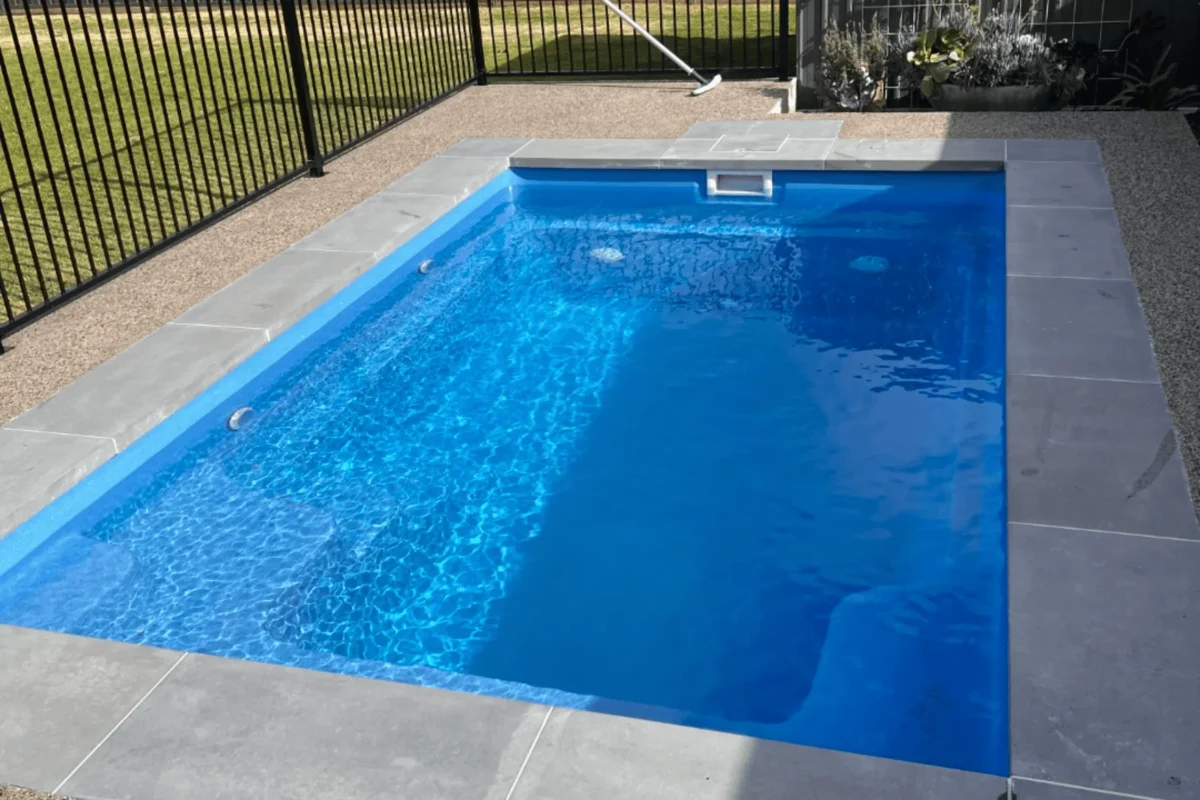 Lumen - fibreglass pool shell